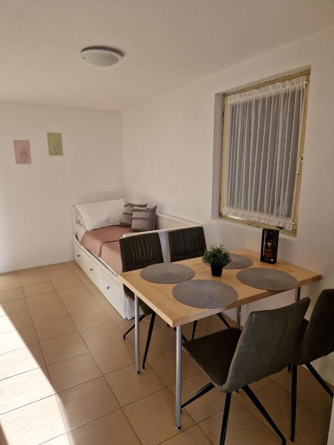 Apartment Misic Rtina Exterior photo